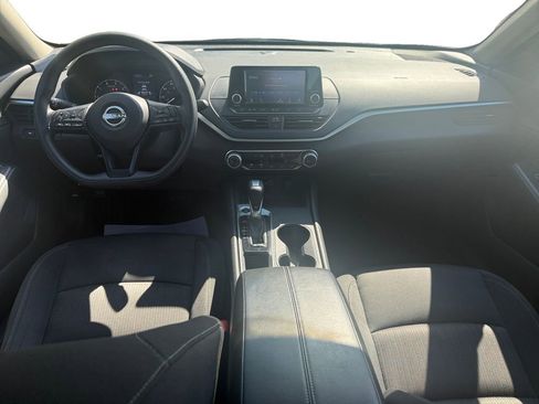 Used 2023 Nissan Altima 2.5 S FWD image 10