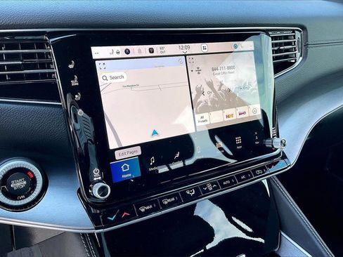 New 2025 Jeep Wagoneer L Series II image 19