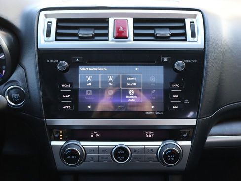 Used 2017 Subaru Outback 3.6R Limited image 36