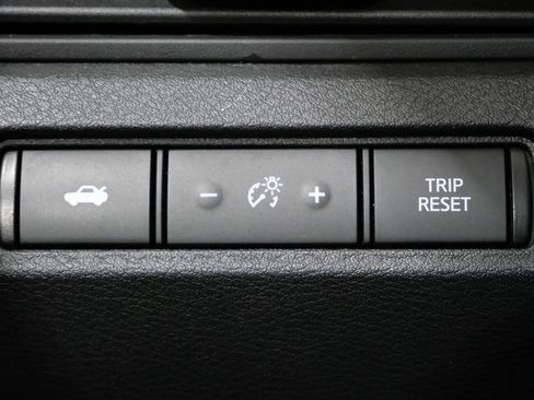 Used 2023 Nissan Altima 2.5 SV image 14