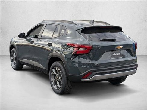 New 2026 Chevrolet Trax LT w/ Driver Confidence Package image 9
