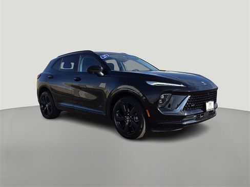 Used 2025 Buick Envision Sport Touring image 8