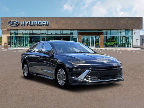 New 2026 Hyundai Sonata Limited FWD image 11