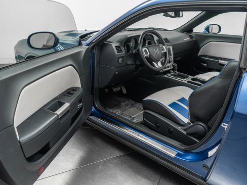 Used 2011 Dodge Challenger SRT8 w/ SRT Option Group II image 23