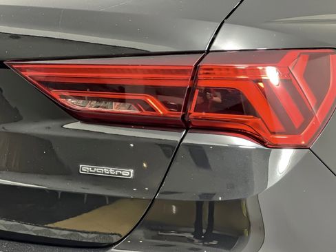 Used 2025 Audi Q3 2.0T Premium image 25