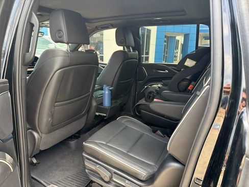 Used 2024 Cadillac Escalade ESV Premium Luxury RWD image 14