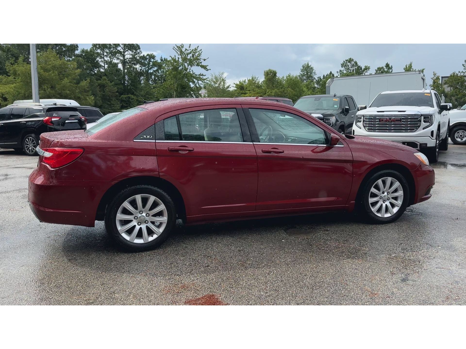 Used 2013 Chrysler 200 Touring FWD image 9
