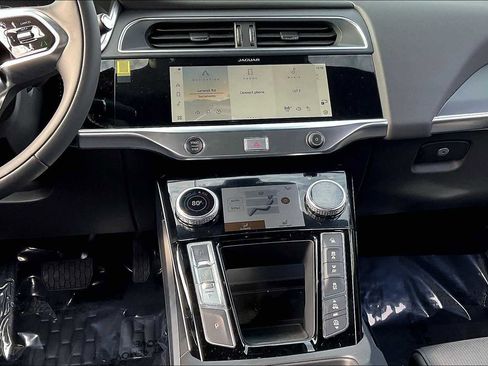 New 2024 Jaguar I-PACE R-Dynamic HSE image 9