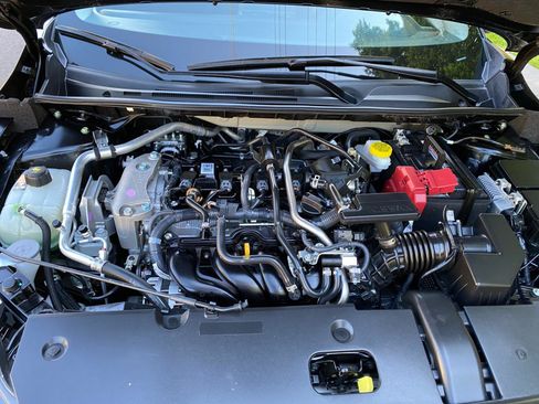 Used 2025 Nissan Sentra S FWD image 17