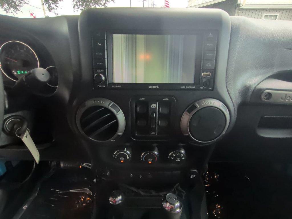 Used 2017 Jeep Wrangler Unlimited Sport w/ Quick Order Package 24S AWD/4WD image 17