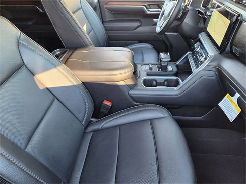 Used 2024 GMC Sierra 1500 Denali w/ Denali Reserve Package image 13