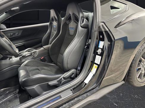 Used 2024 Ford Mustang Dark Horse image 4