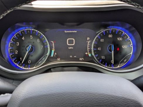 New 2026 Chrysler Pacifica Select FWD image 27