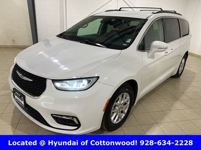 Used 2022 Chrysler Pacifica Touring-L