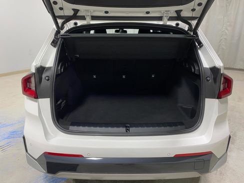 Used 2025 BMW X1 xDrive28i w/ Technology Package image 29