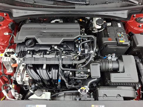 Certified 2024 Hyundai Elantra SEL image 28