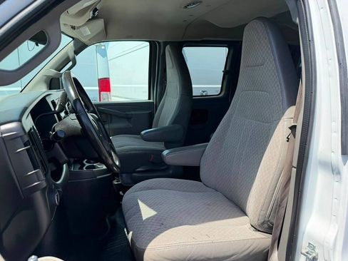 Used 2016 Chevrolet Express 2500 LS RWD image 10