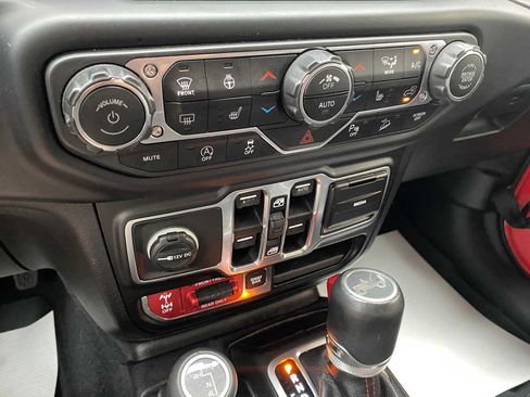 Used 2018 Jeep Wrangler Unlimited Rubicon AWD/4WD image 22
