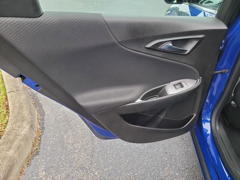 Used 2023 Chevrolet Malibu LT image 11