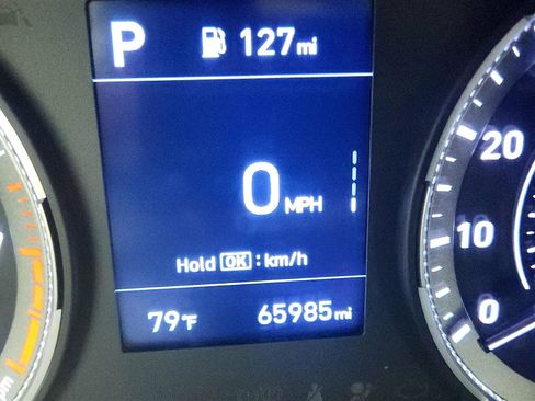 Used 2021 Hyundai Venue SE FWD image 29