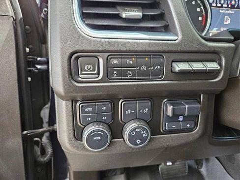 Used 2021 Chevrolet Tahoe Premier w/ Texas Edition AWD/4WD image 20