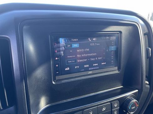 Used 2017 Chevrolet Silverado 1500 Custom image 19