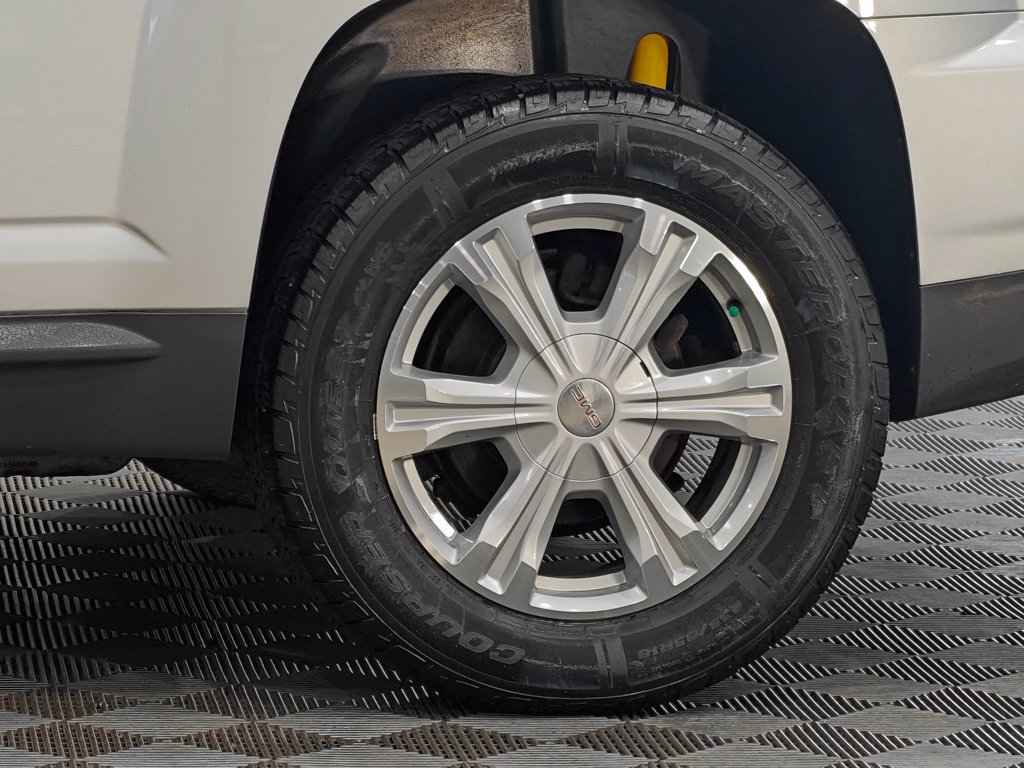 Used 2017 GMC Terrain SLE AWD/4WD image 39