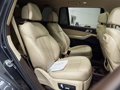Used 2019 BMW X7 xDrive50i w/ Premium Package image 25