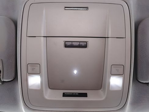 Used 2018 Chevrolet Silverado 1500 LT image 19