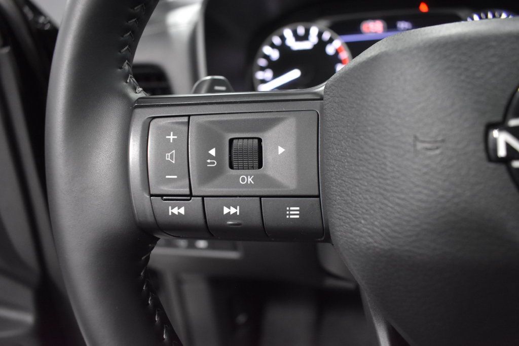 Certified 2026 Nissan Rogue Dark Armor AWD/4WD image 28