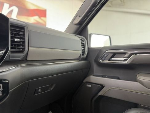 Used 2024 Chevrolet Silverado 1500 ZR2 w/ Technology Package image 44