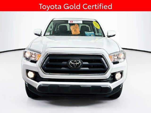 Certified 2023 Toyota Tacoma SR5 AWD/4WD image 2