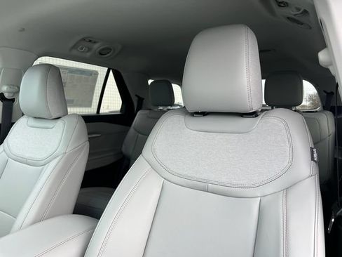 New 2026 Ford Explorer Active w/ Active Comfort Package AWD/4WD image 14