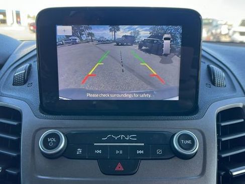 Used 2020 Ford Transit Connect XL image 23