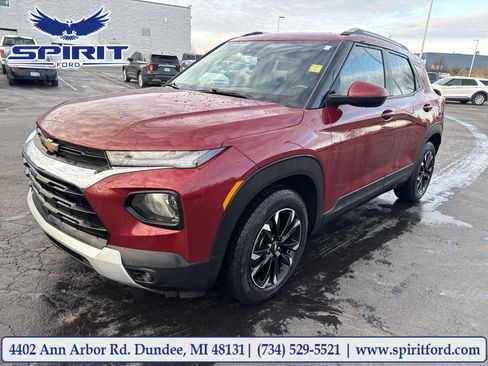 Used 2021 Chevrolet TrailBlazer LT w/ Premium Seating Package image 1