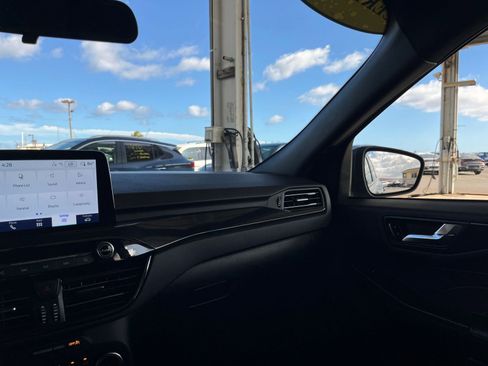 Used 2023 Ford Escape ST-Line image 35