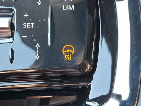 New 2026 Land Rover Range Rover Velar Dynamic SE image 20