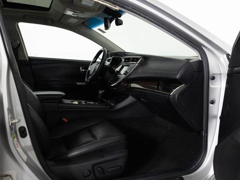 Used 2014 Toyota Avalon Limited image 41