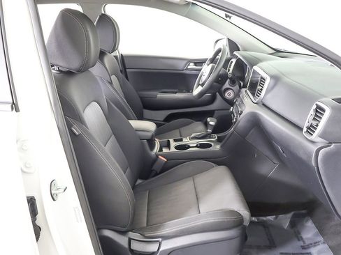 Used 2022 Kia Sportage LX image 27