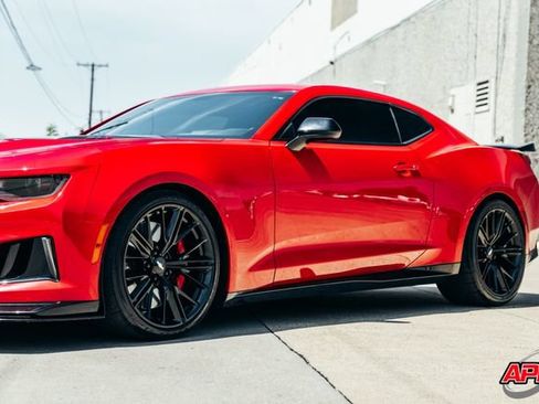 Used 2018 Chevrolet Camaro ZL1 RWD image 61