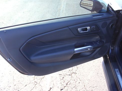 Used 2024 Ford Mustang GT Premium image 16