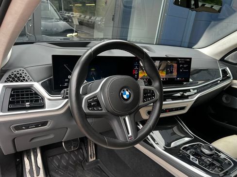 Used 2024 BMW X7 M60i w/ Executive Package AWD/4WD image 10