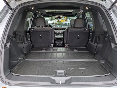 Certified 2025 Honda Pilot TrailSport image 16