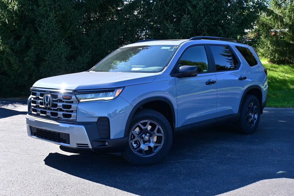 New 2026 Honda Pilot TrailSport image 2