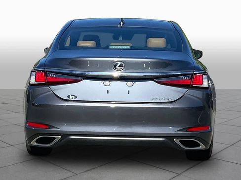 Used 2024 Lexus ES 350 w/ Premium Package FWD image 5