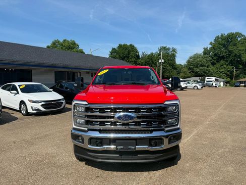 Used 2024 Ford F250 Lariat w/ Lariat Ultimate Package AWD/4WD image 2