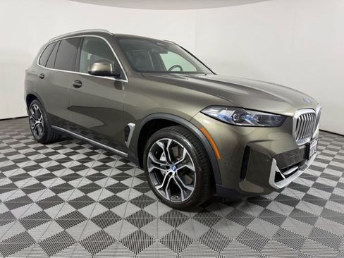 Used 2025 BMW X5 xDrive50e w/ Premium Package AWD/4WD image 1