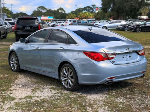 Used 2013 Hyundai Sonata SE w/ Navigation & Sunroof Pkg image 5