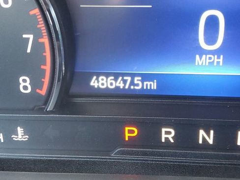 Certified 2022 Ford Explorer XLT image 25