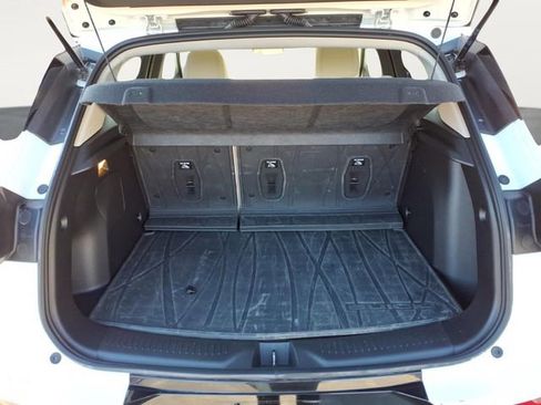 Used 2024 Buick Encore GX Sport Touring image 6